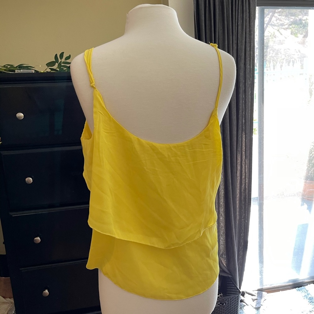 Yellow Ruffled Blouse 💛🌻 - Picture 3 of 4